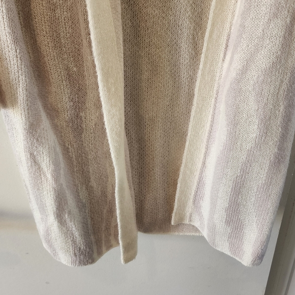 NWT Express Long Cardigan Sweater Cream with Subtle Lavendar Animal Print Size M - Picture 5 of 10